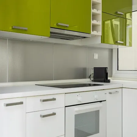 Apartment Idea Bu Halu!, In Center Of *