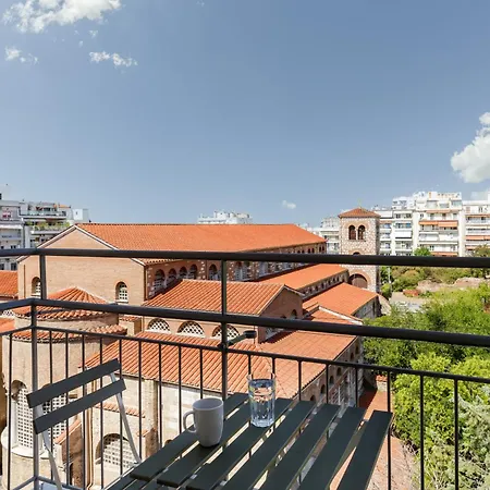 Daire Idea Bu Halu!, In Center Of